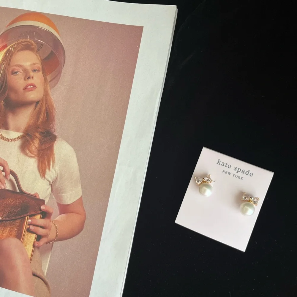 BNWT Kate Spade Gold and Pearl Stud Earrings- last 1 - Picture 4 of 4